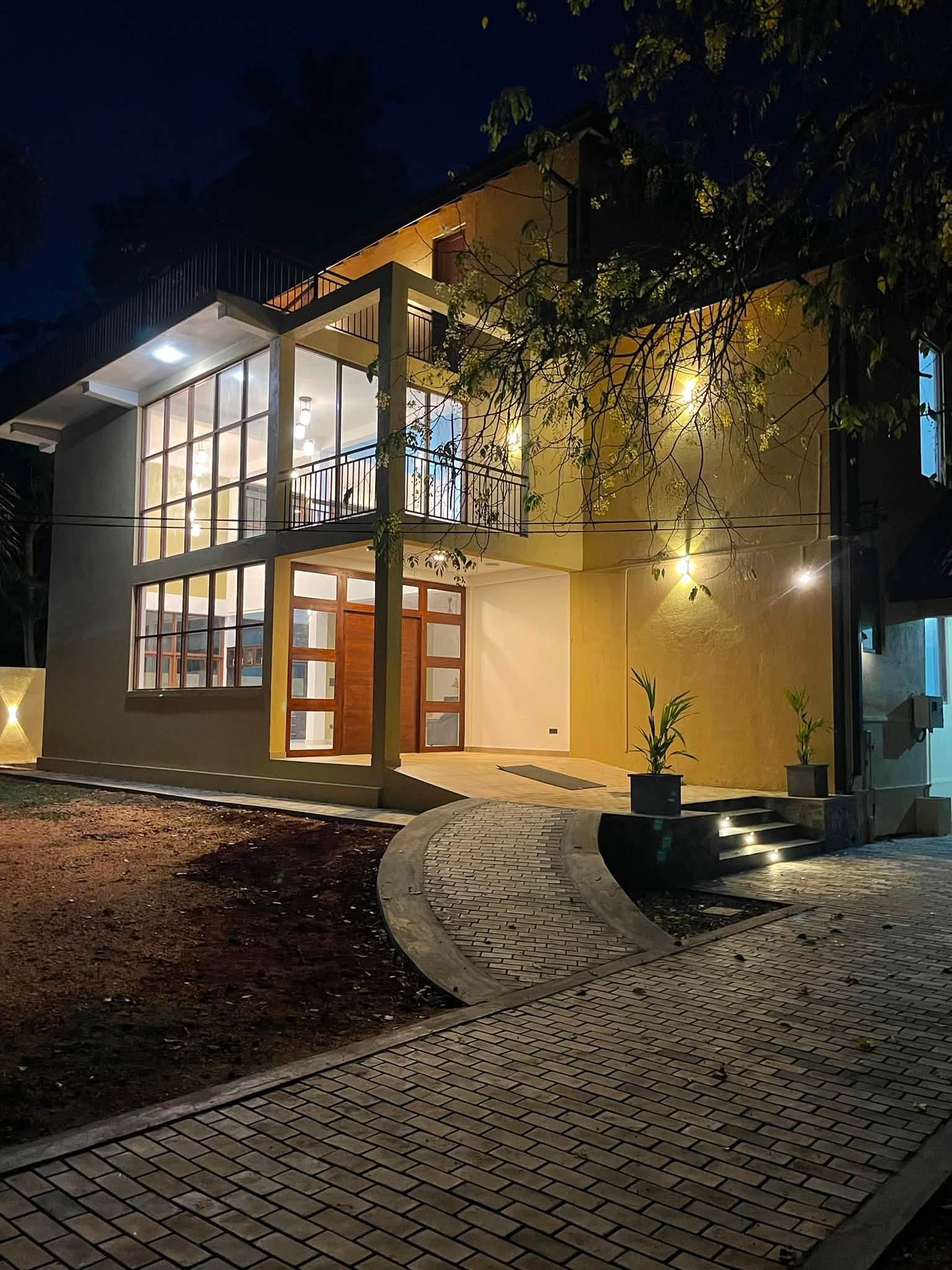 Wekanda Resort Front View and Nature